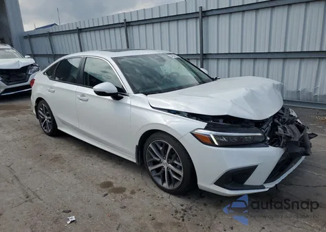 2023 Honda Civic Touring z USA, uszkodzony, nr VIN 2HGFE1F94PH325281